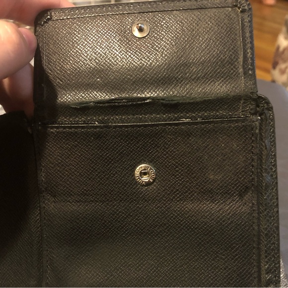 Black Louis Vuitton Wallet - Picture 5 of 11